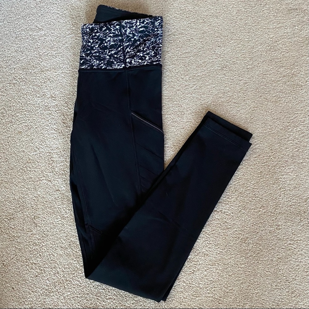Lululemon leggings.